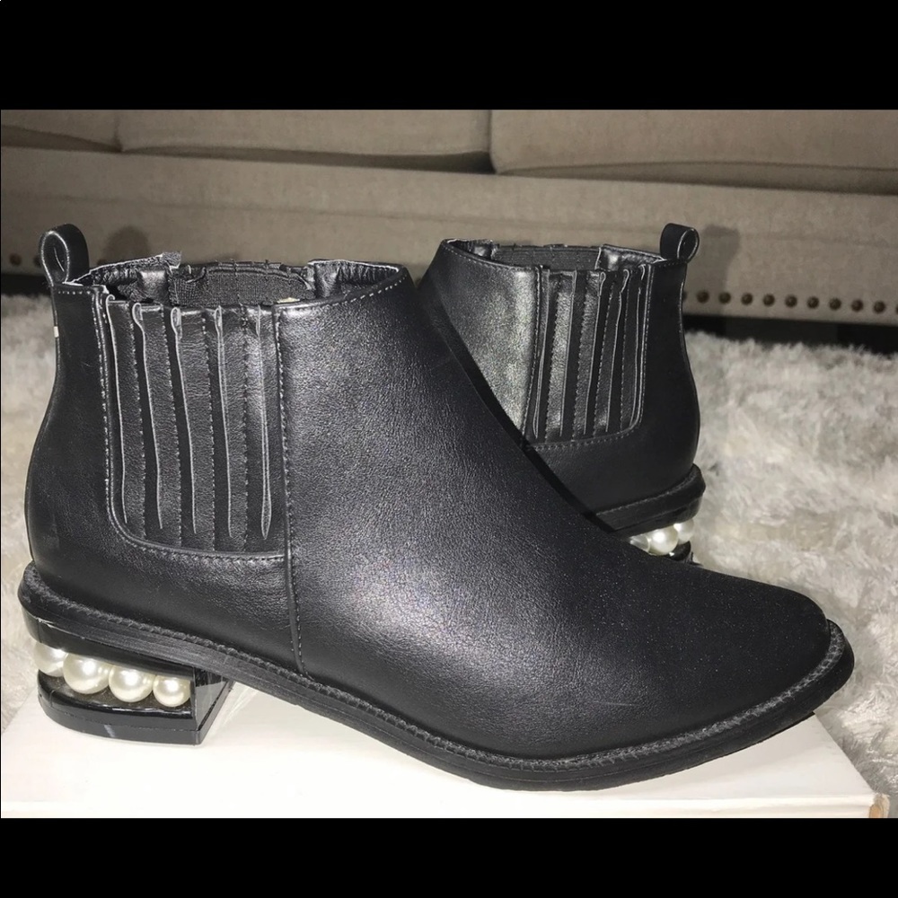 Chelsea boots
